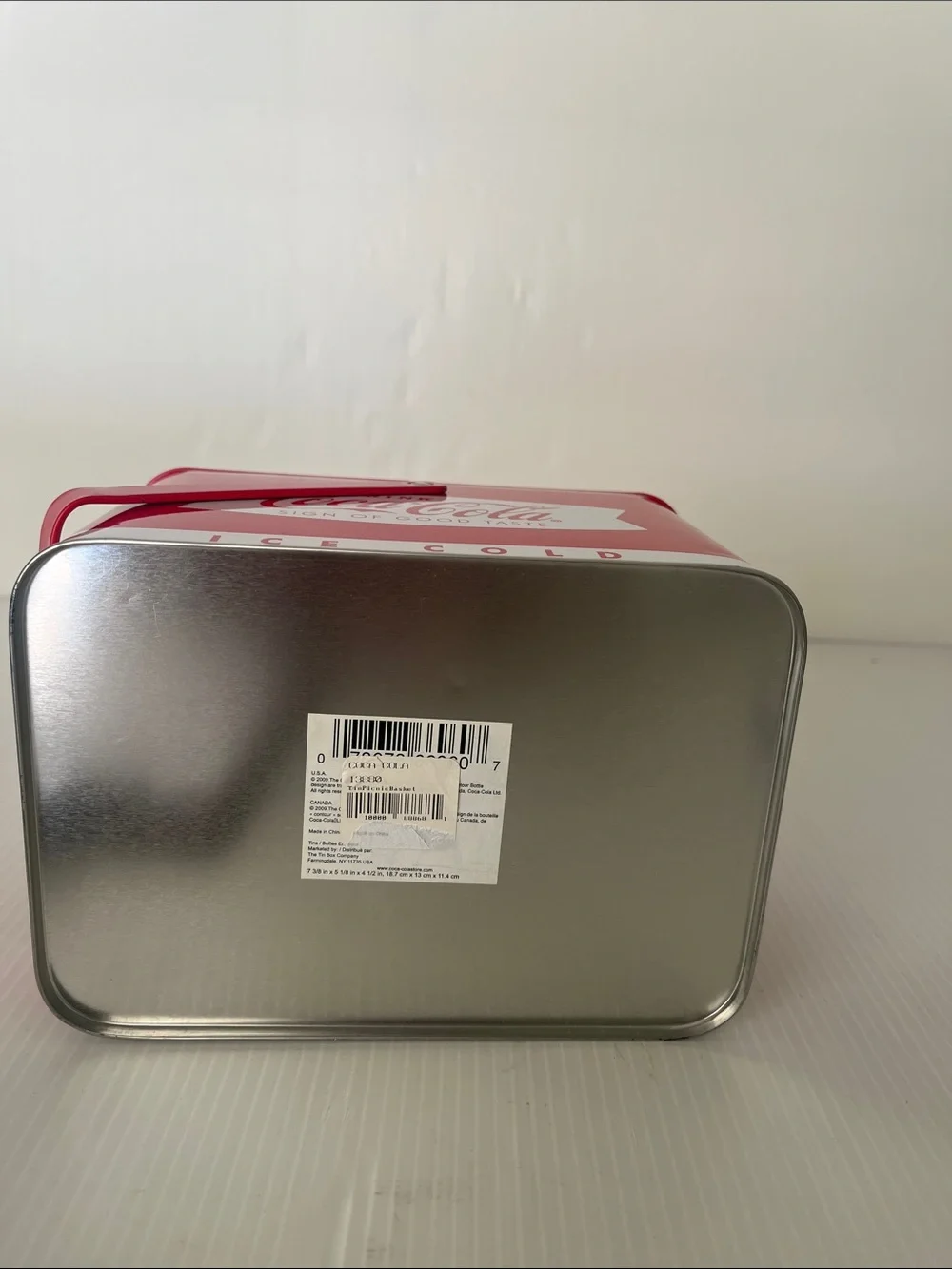 Coca-cola Tin Picnic Basket